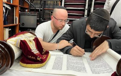 Inauguration  en Israel  d’un Sefer Torah à la mémoire de Rav Pinhas a’h ben Chimon Pachter, offert par son fils shimon