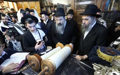 Kinous Hachlouhim 2022 : Chaharit dans le bureau du Rabbi