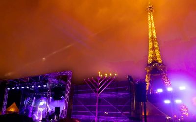 EN IMAGES. Hanouccah Live intercontinental 5783 au Champ de Mars – Tour Eiffel