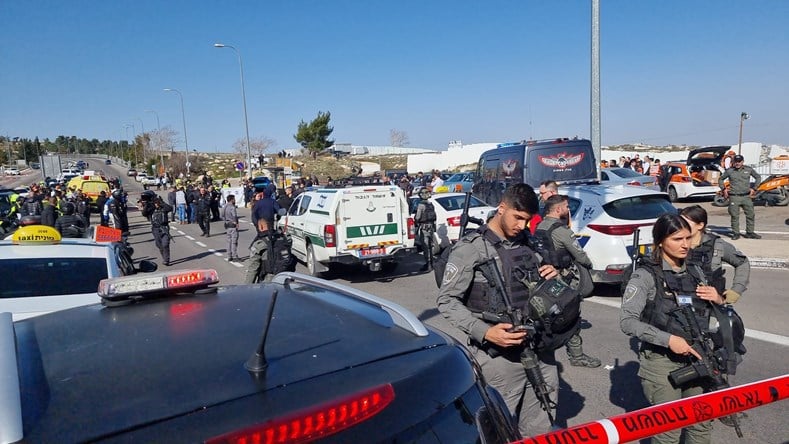 Attentat à Jérusalem : Un attentat à la voiture belier fait 2 morts, un garçon de 6 ans et un jeune de 20 ans et 5 blessés