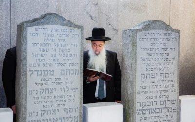 Le Rav Yigal Cohen en visite au Ohel du Rabbi : « Le Rabbi a transformé le monde. La venue du Machia’h est imminente ! »