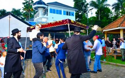Célébration historique en Ouganda : un Sefer Torah est inauguré pour la première fois au Beth Habad de Kampala