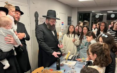 Lumière et unité : Le Rav Mendel Azimov a participé au grand Chabbat A’hdout au Séminaire Beth Rivkah