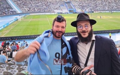 Mondial U20  à Buenos Aires : 150 supporters mettent fièrement les Téfilines lors du match Israël-Uruguay