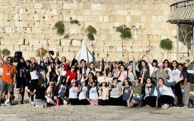 CTeen France : Un groupe de jeunes adolescentes de plusieurs villes de France voyagent en Israël  pour la première fois