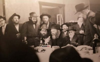 Photo inédite du Rabbi lors de sa visite en 1960 au « Gan Israël » à New York