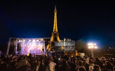 EN IMAGES. Grand allumage de Hanouccah intercontinental à la Tour Eiffel, organisé par le Beth Loubavitch