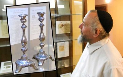 Crown Heights : Les chandeliers de la Rebbetzin Haya Mouchka exposés à la bibliothèque centrale de Habad