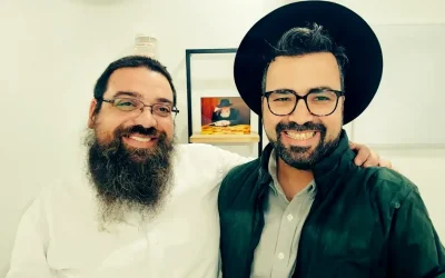 Un journaliste de radio Galei Tsahal est revenu d’un Farbrenguen avec ‘Habad – et voici ce qu’il a découvert