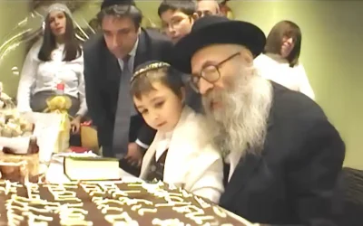 La coutume juive de jeter des bonbons lorsqu’un enfant entre au ‘Heder