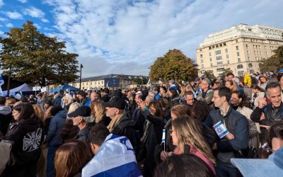 Commémoration du 7 octobre sur la Place de l’Unesco à Paris : hommage aux victimes et appel à la libération des otages