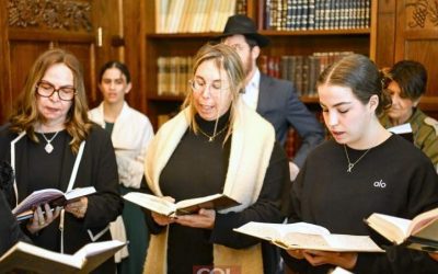 L&rsquo;otage Agam Berger est venue au « 770 » à Kfar Habad avec ses parents pour remercier pour les miracles