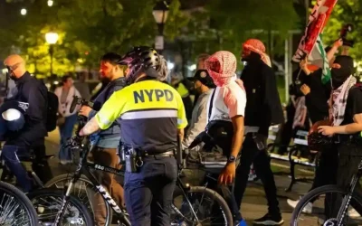 La police de New York empêche une manifestation antisémite d&rsquo;entrer à Crown Heights