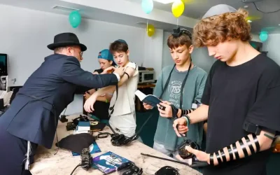 Ukraine : une célébration historique réunit 127 jeunes juifs pour des Bar et Bat Mitsvah exceptionnelles
