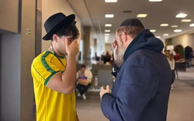 Habad en Espagne : Le Chalia&rsquo;h du Rabbi à Barcelone fait renaître les traditions juives chez les jeunes