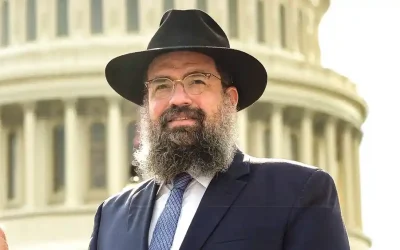Un Chalia&rsquo;h du Rabbi au cœur du pouvoir : comment le Rav Levi Shemtov influence Washington depuis 33 ans