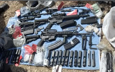 Découverte d&rsquo;un important arsenal d&rsquo;armes dans les vergers de Kfar Habad
