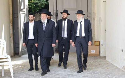 Le Grand Rabbin d’Israël Kalman Bar visite la plus grande Yechiva d’Europe à Brunoy