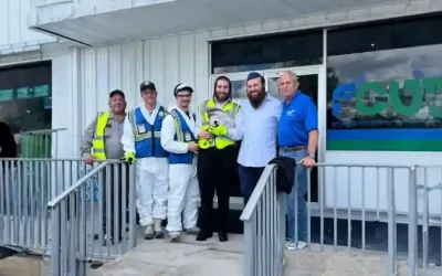 L&rsquo;émissaire du Rabbi arrête le camion-poubelle : Un sac de Tefilines sauvé à la dernière seconde