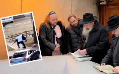 Ahmed Al-Ahmed, le héros musulman de Sydney se recueille au Ohel du Rabbi de Loubavitch