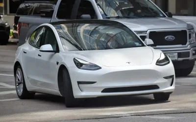Les familles pratiquantes peuvent désormais conduire une Tesla en toute sérénité