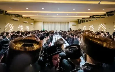 Habad en Grande Bretagne : Des centaines de Hassidim réunis à Londres pour un Séder Nigunim