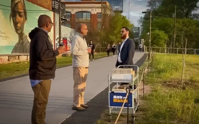 Une Étincelle sur le Bitume : Quand la Rencontre Devient Virale