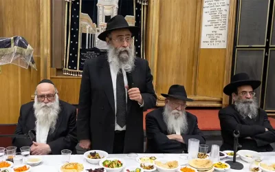 Youd Beth Tamouz à Rehovot : Farbrenguen avec le Rav Yossef Its&rsquo;hak Gourevitch, le Rav Mendel Gloukhovsky et le Rav Castel