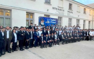 Brunoy : Plus de 70 jeunes réunis pour un Chabbat Ahdout historique à la Yéchiva Tom&rsquo;hei Temimim Loubavitch