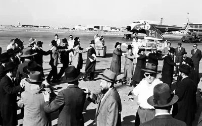 Quand le Rabbi ordonna de distribuer les versets de « Ata Horéta » aux passagers du charter