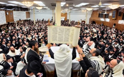 Prière de Cha&rsquo;harit au 770 : un nouveau matin de Tichri chez le Rabbi