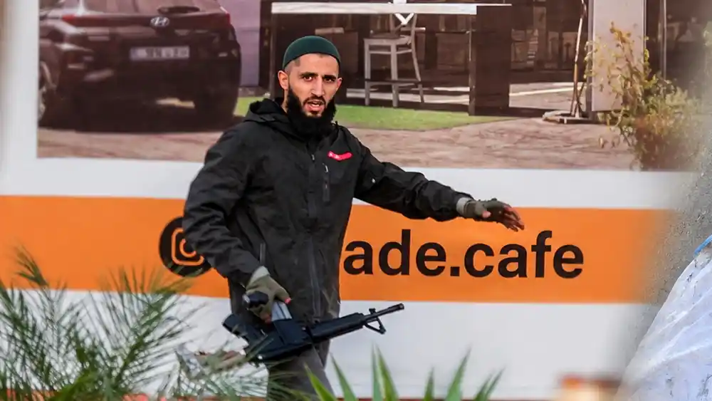 Attentat sur la route de Hevron : Cinq blessés par balles, deux terroristes éliminés