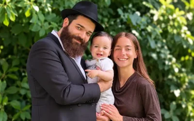 Habad on Campus : 2 000 étudiants dansent à la Havdala devant la maison du Rabbi