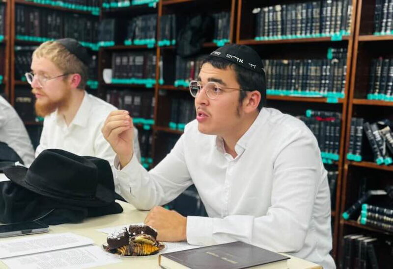 De Paris au monde entier : des Ba'hourim de 7 Yéchivot étudient une Si'ha du Rabbi à la mémoire du Rav Chmouel Azimov