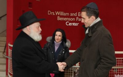 M. Philippe Lalliot, Consul Général de France visite le quartier général de Loubavitch à Brooklyn