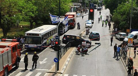 Attentat à Tel Aviv : Un camion tue une personne et fait 17 blessés