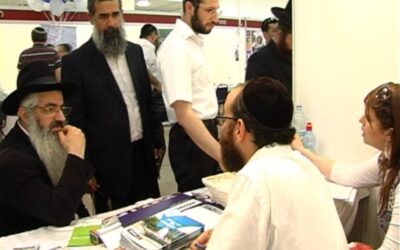 JÉRUSALEM : 4000 personnes au"Salon de l'Emploi pour orthodoxes"