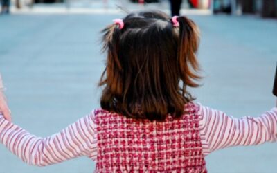 Judaïsme et Psychologie : Conseils éducatifs pour les parents qui ont grandi avec une carence affective