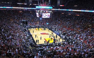 MIAMI : Allumage de &lsquo;Hanouka en plein milieu d'un match de Basket-ball