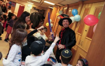 Fête de &lsquo;Hanouka au Centre Beth Habad Maor Kitov suivie de l'allumage public