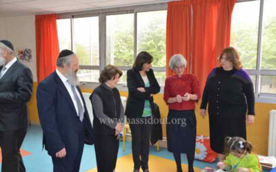 Visite de Mme Anne Hidalgo, 1er adjoint au Maire de Paris, à la Cité Sinaï