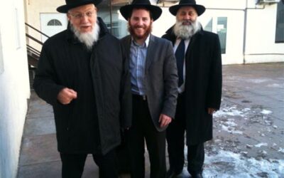 le Rav Yossef Haim Sitruck visite l'école Loubavitch de Grenoble