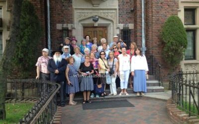 Le CCF New York accueille un groupe de la Coopération féminine pour une visite chez le Rabbi et un Chabbat plein