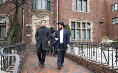 Le maire de Tsfat visite le siège Habad de Crown Heights