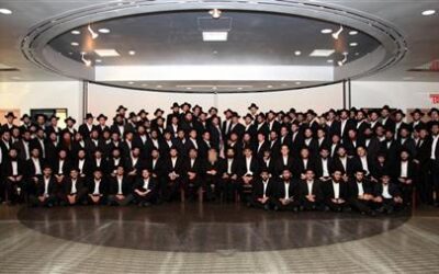 400 Ba'hourim à la journée de préparation du "Merkaz Chli'hout"