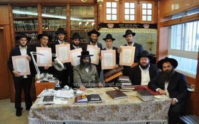 Remise de diplômes de Smi'ha aux élèves du Ma'hon Smi'ha Torah Ohr de Beitar Illit