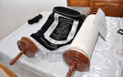 Ko'hav Yaacov: Ha'hnassat Sefer Torah offert par la famille Habib, dimanche 26 août 2012